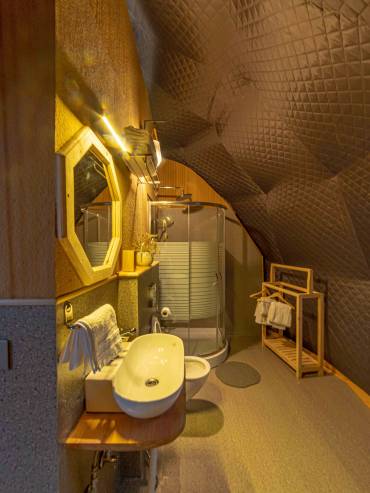 Glamp Eco Premium Luxury Bubble Dome Sethan Manali Himachal 11